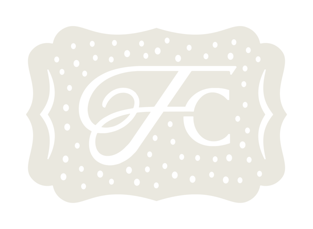Icon Buckle White